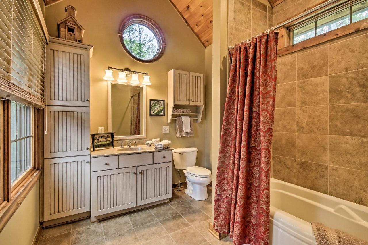 Creekside Berkeley Springs Cabin On 35 Acres! Exterior photo